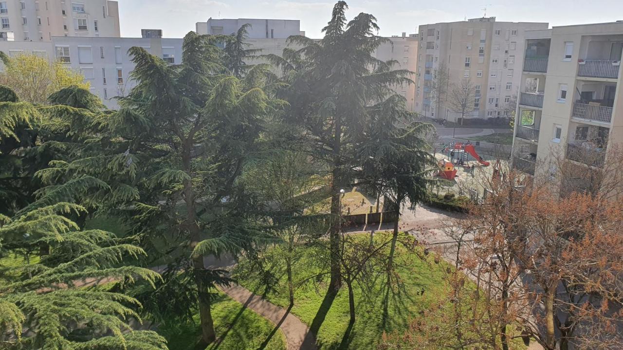 Dans Grand Appart De 113M2 Proche Paris Creil Exterior photo